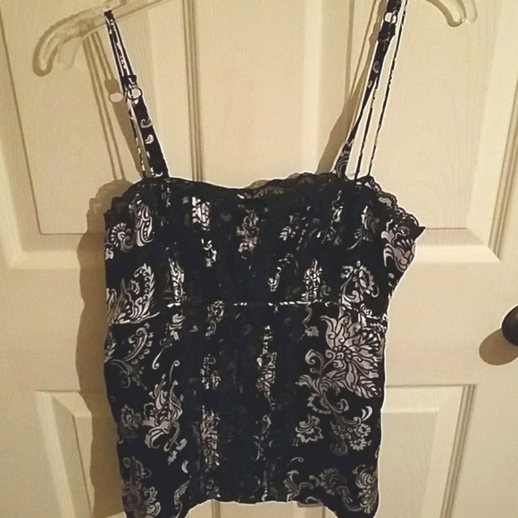 White House Black Market Tops - WHBM Floral Sleeveless Top